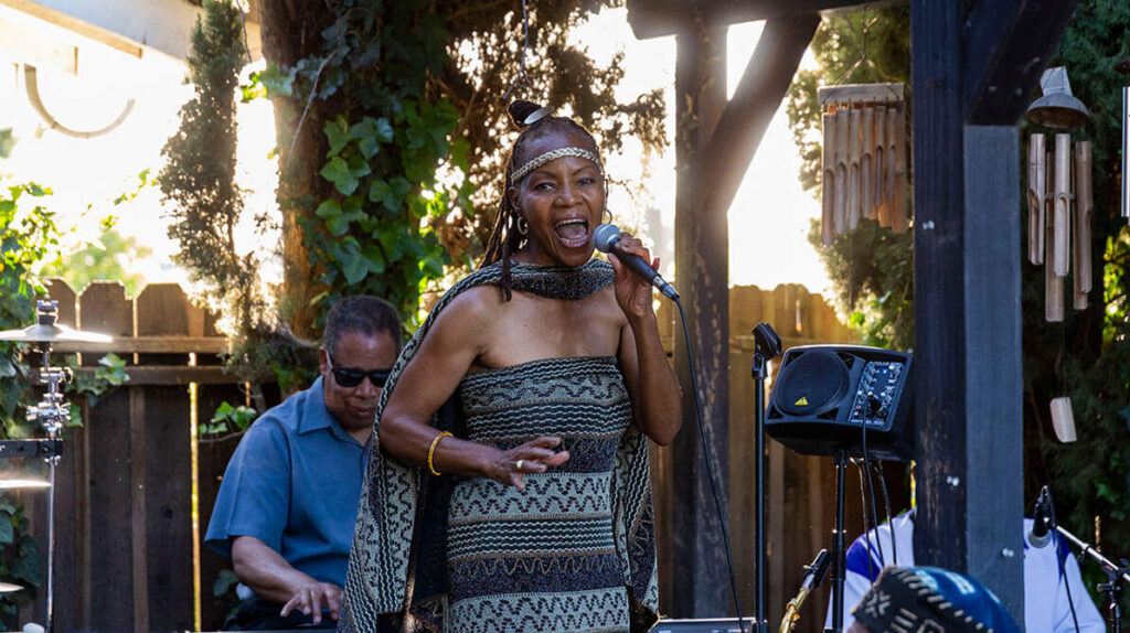 sabrina stage sjot, cd release performance